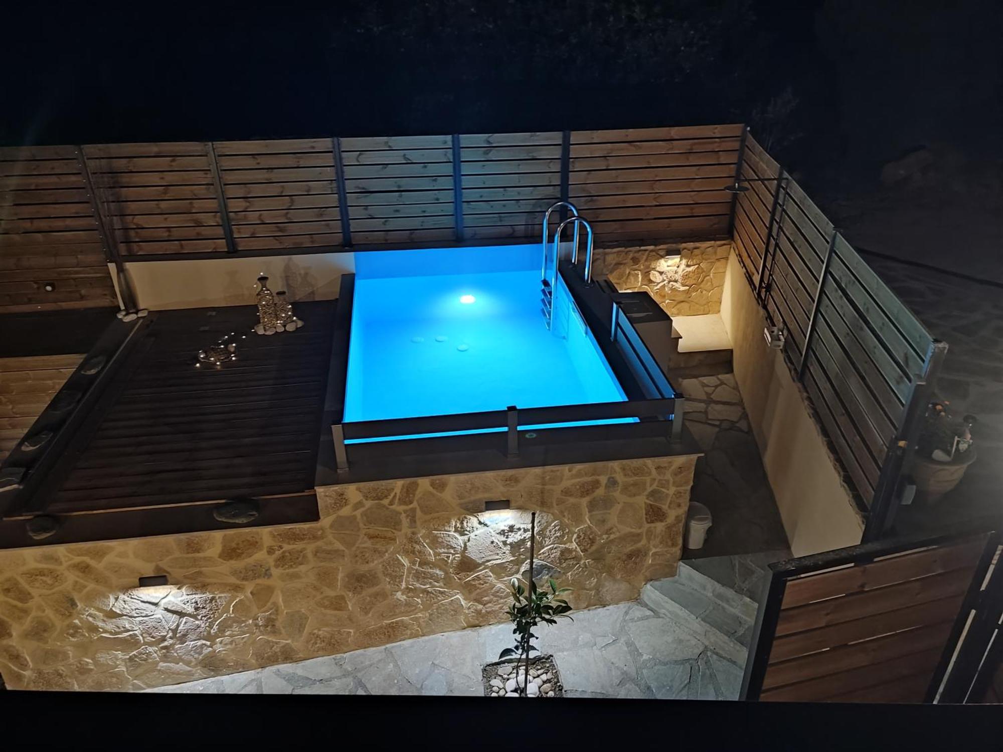 Kamara With Private Pool *