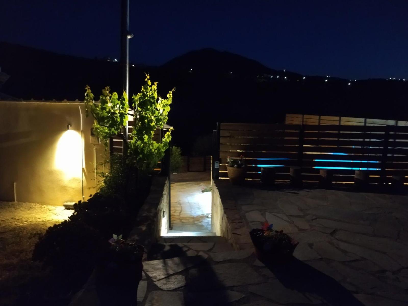 Kamara With Private Pool Ferienhaus *